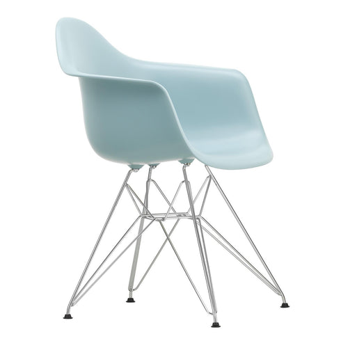 Cadeira de Braços em Plástico Eames DAR / Base Cromada